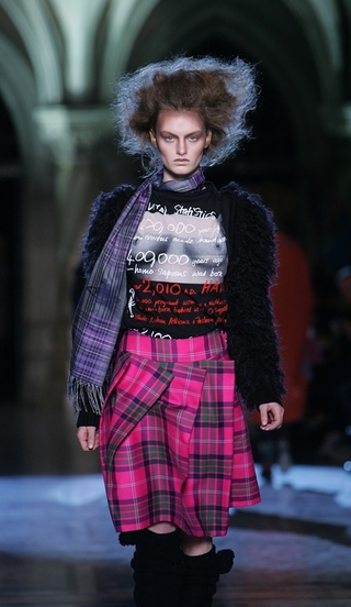 Illustration for article titled Vivienne Westwood: All Out Non-Stop Rock